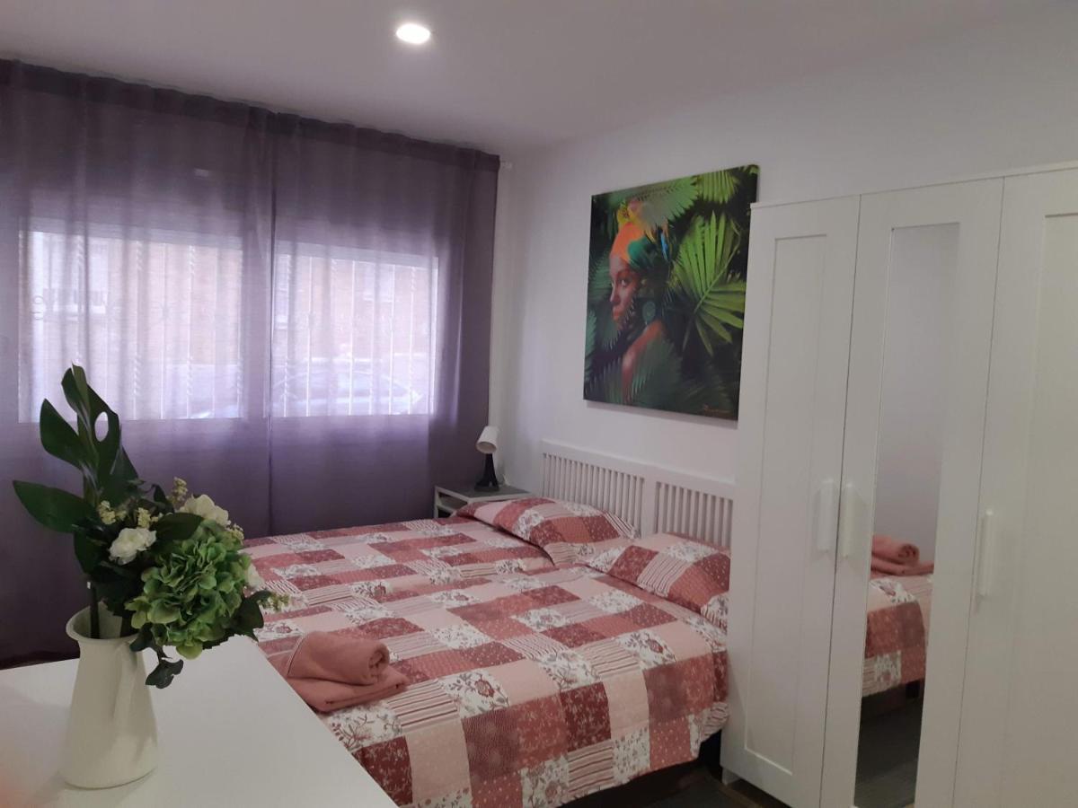Lucky House Appartement Badalona Buitenkant foto